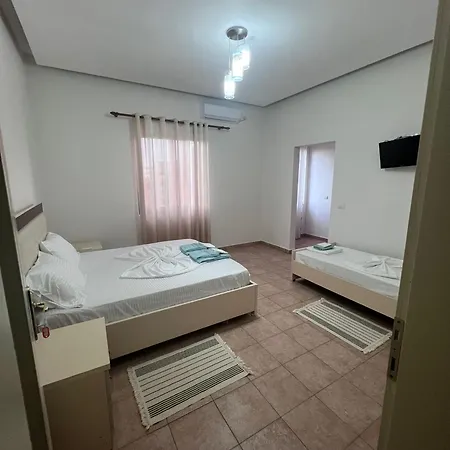 Internacional Hostel Grilë