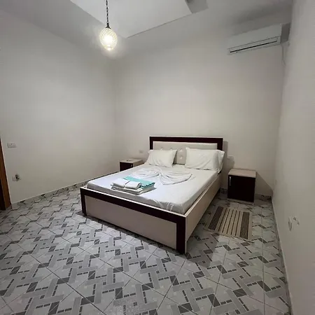 Internacional Hostel Grilë